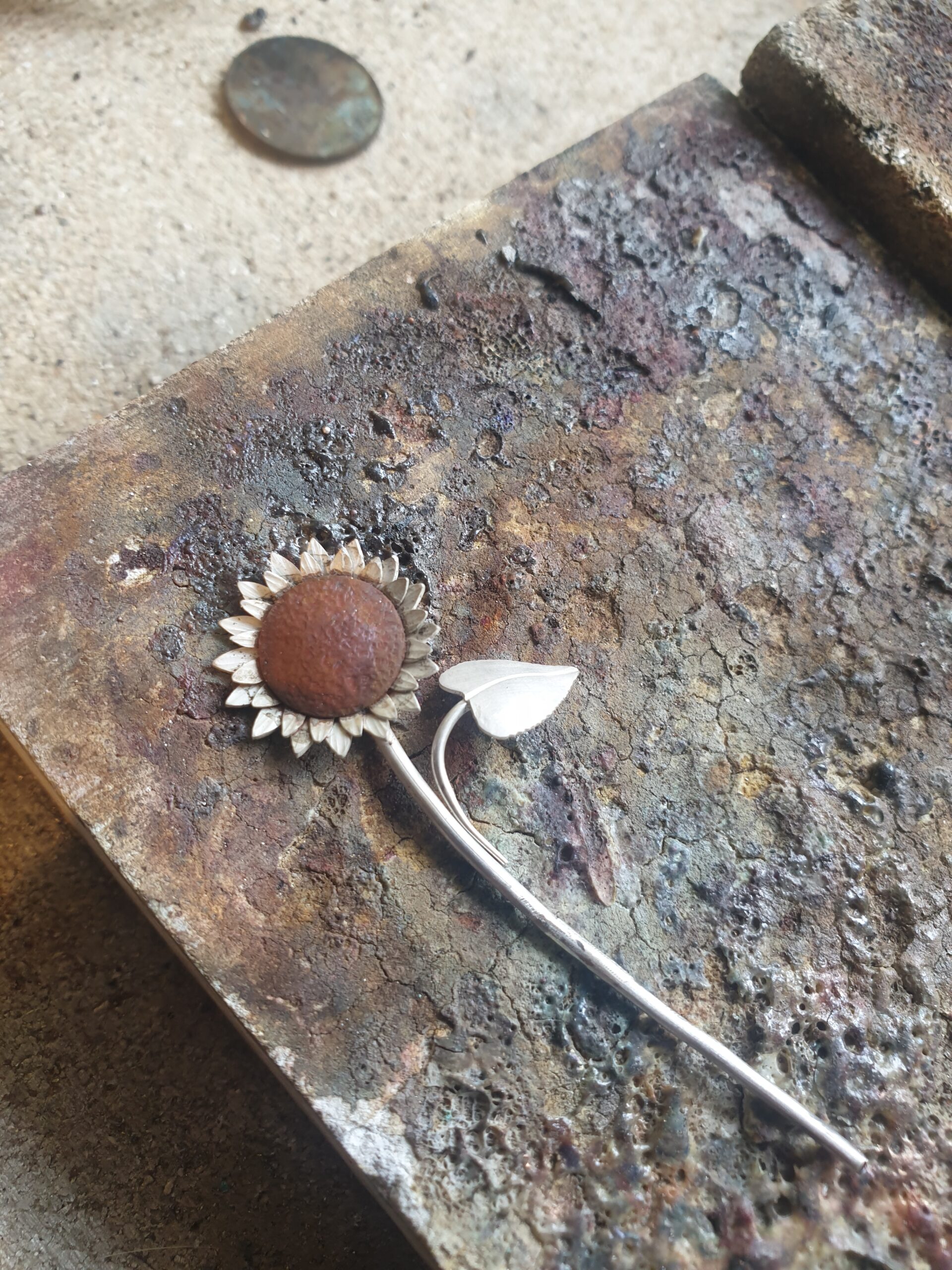 Silver Sunflower Brooch - Image 6
