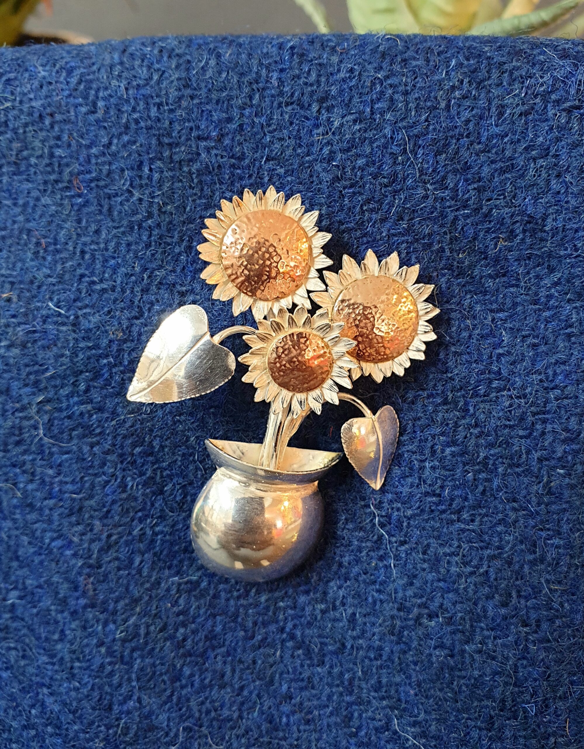 Silver Sunflower Brooch