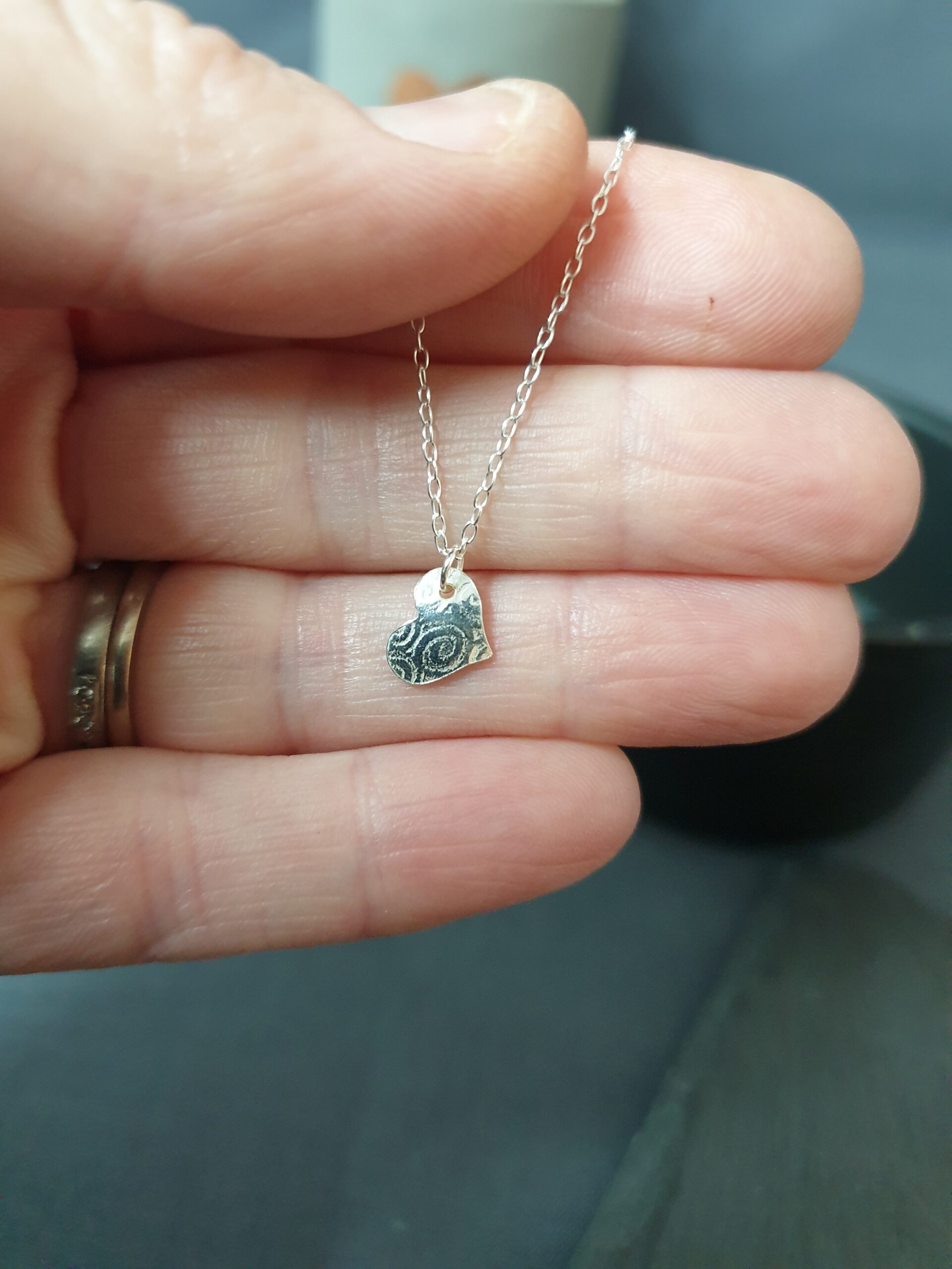 Silver Small Heart Love Friendship Pendant - Image 2
